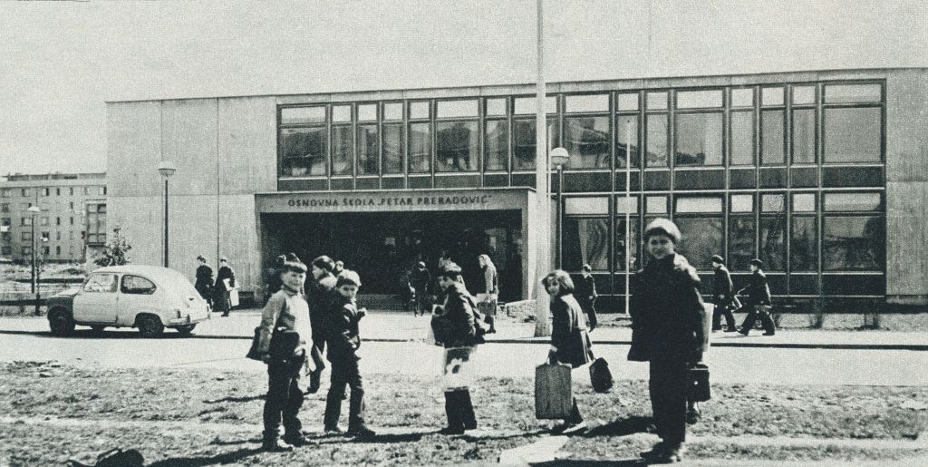 Volovčica oko 1970. godine. Osnovna škola Petar Preradović, Zapoljska ulica